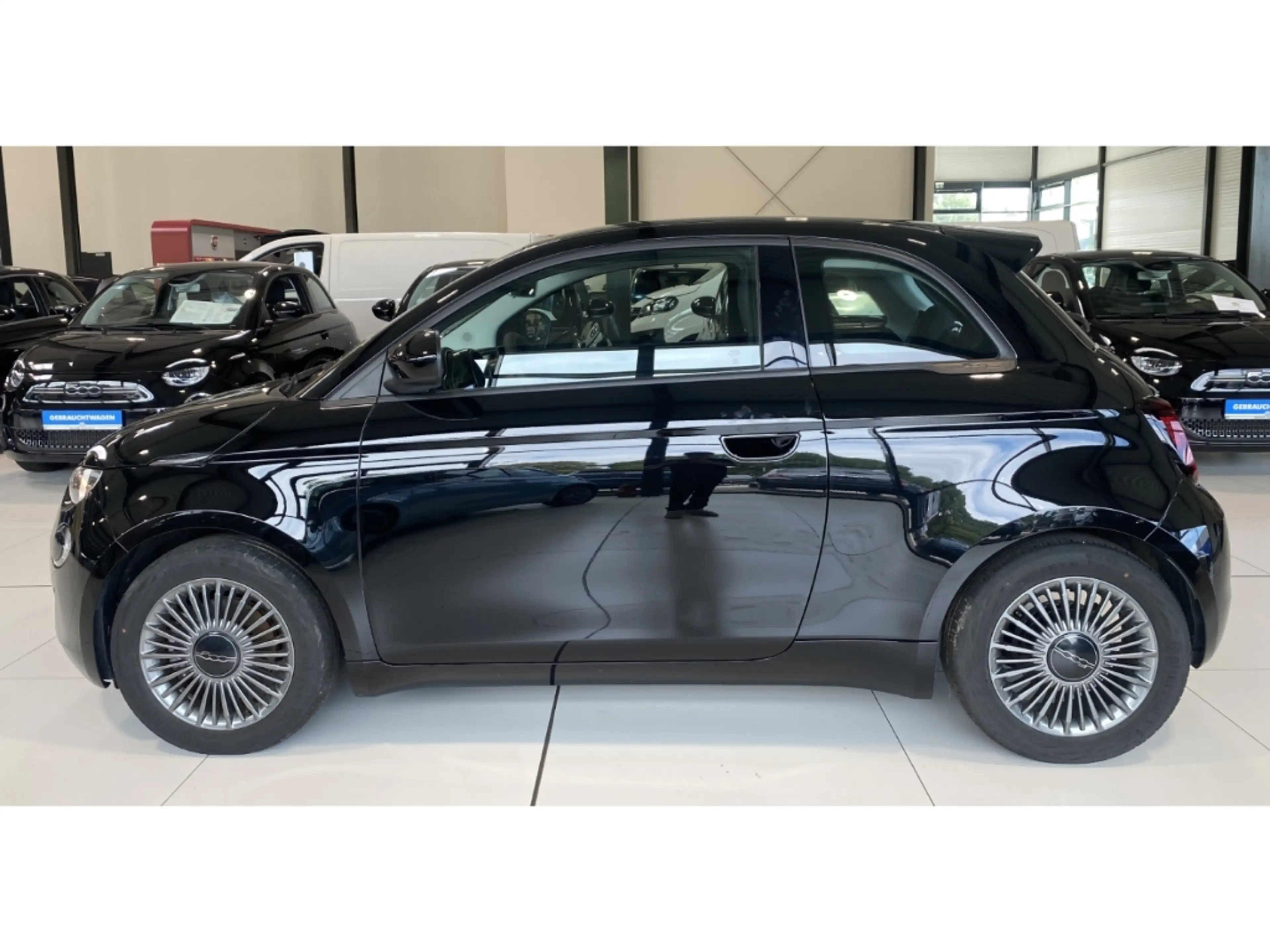 Fiat 500e e Icon *Apple Car Play *Tempomat — photo 4