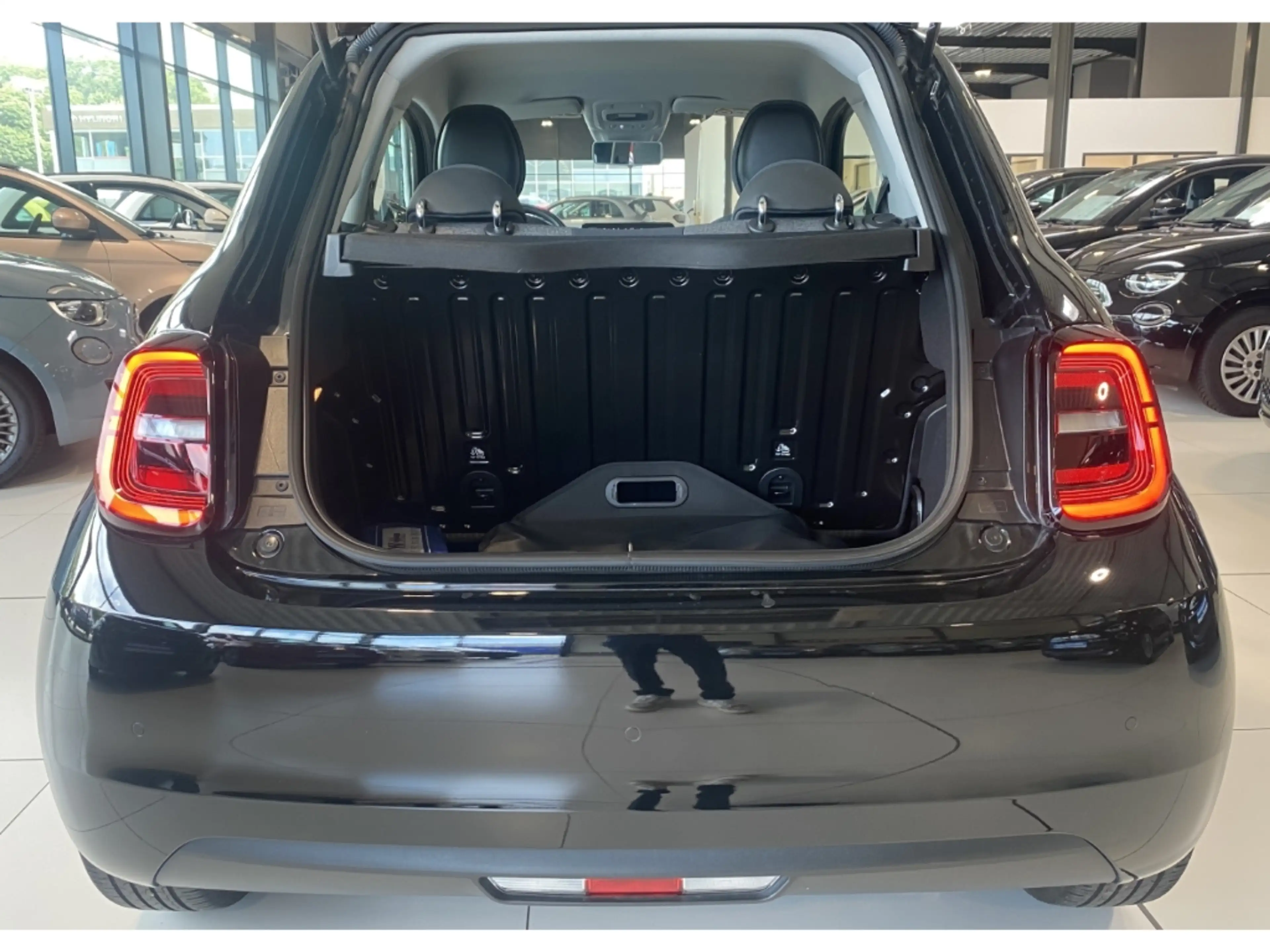 Fiat 500e e Icon *Apple Car Play *Tempomat — photo 12
