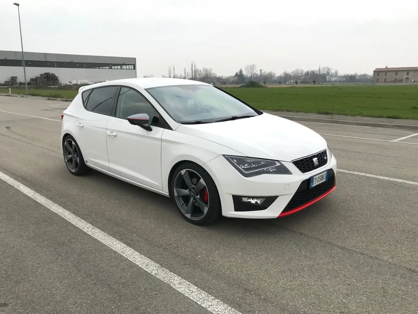 SEAT Leon Leon+5p+2.0+tdi+cr+Business+High+s Bianco - 1