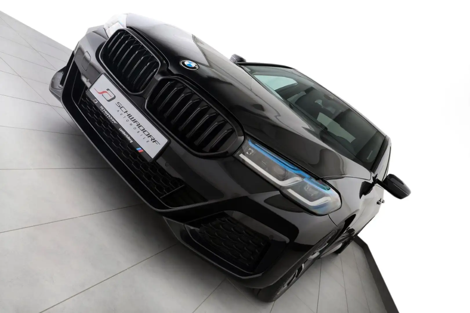BMW 530 d xDrive Limo. M Sport LASER MEMORY HUD RFK Schwarz - 2