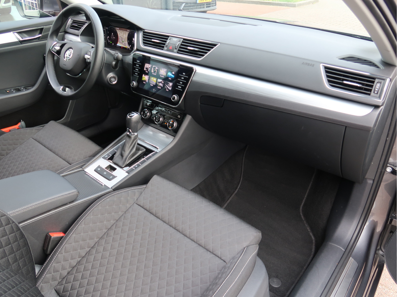 Skoda Superb Combi 1.5 TSI 150pk DSG Business Edition | trekhaa — photo 11