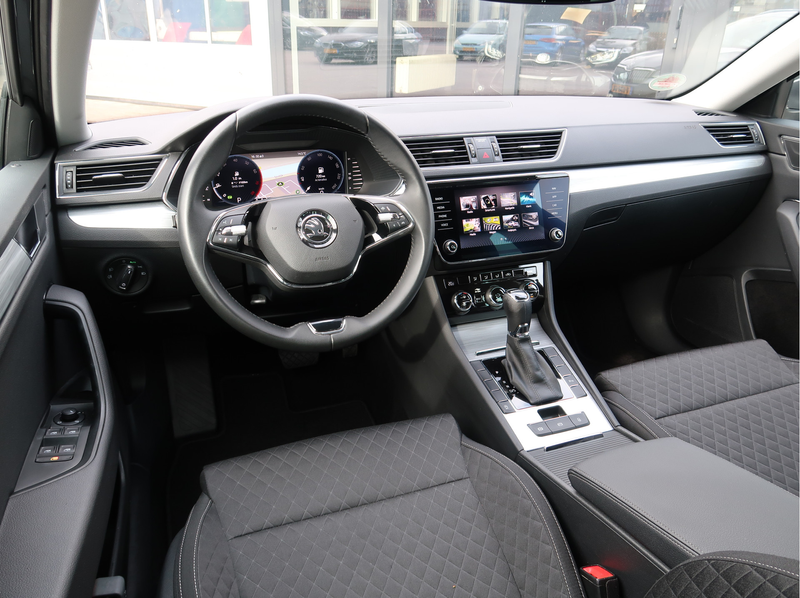 Skoda Superb Combi 1.5 TSI 150pk DSG Business Edition | trekhaa — photo 13