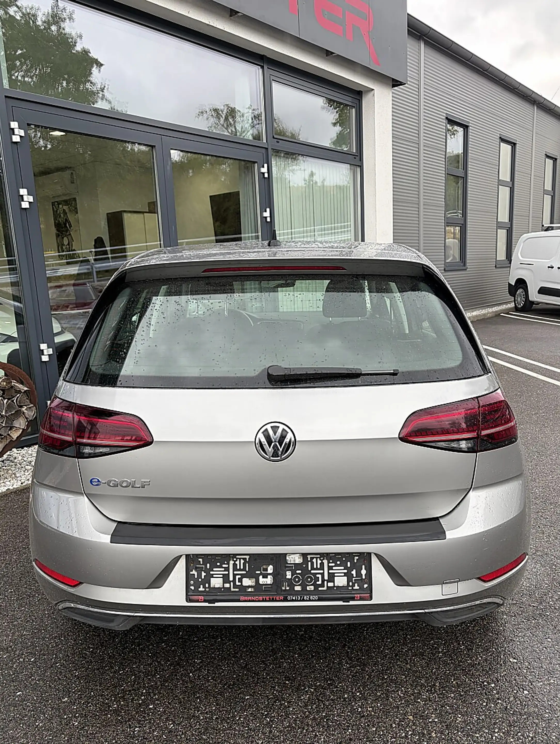 Volkswagen e-Golf 35,8kWh (mit Batterie) — photo 4