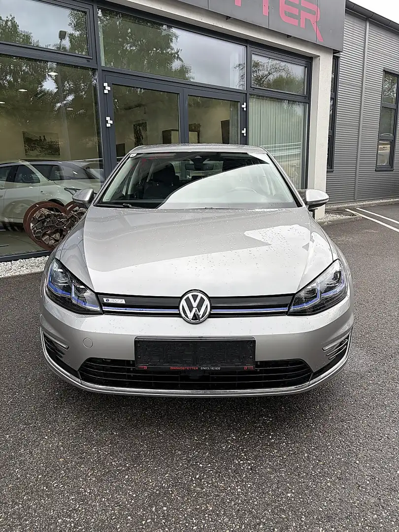 Volkswagen e-Golf 35,8kWh (mit Batterie) Silber - 2