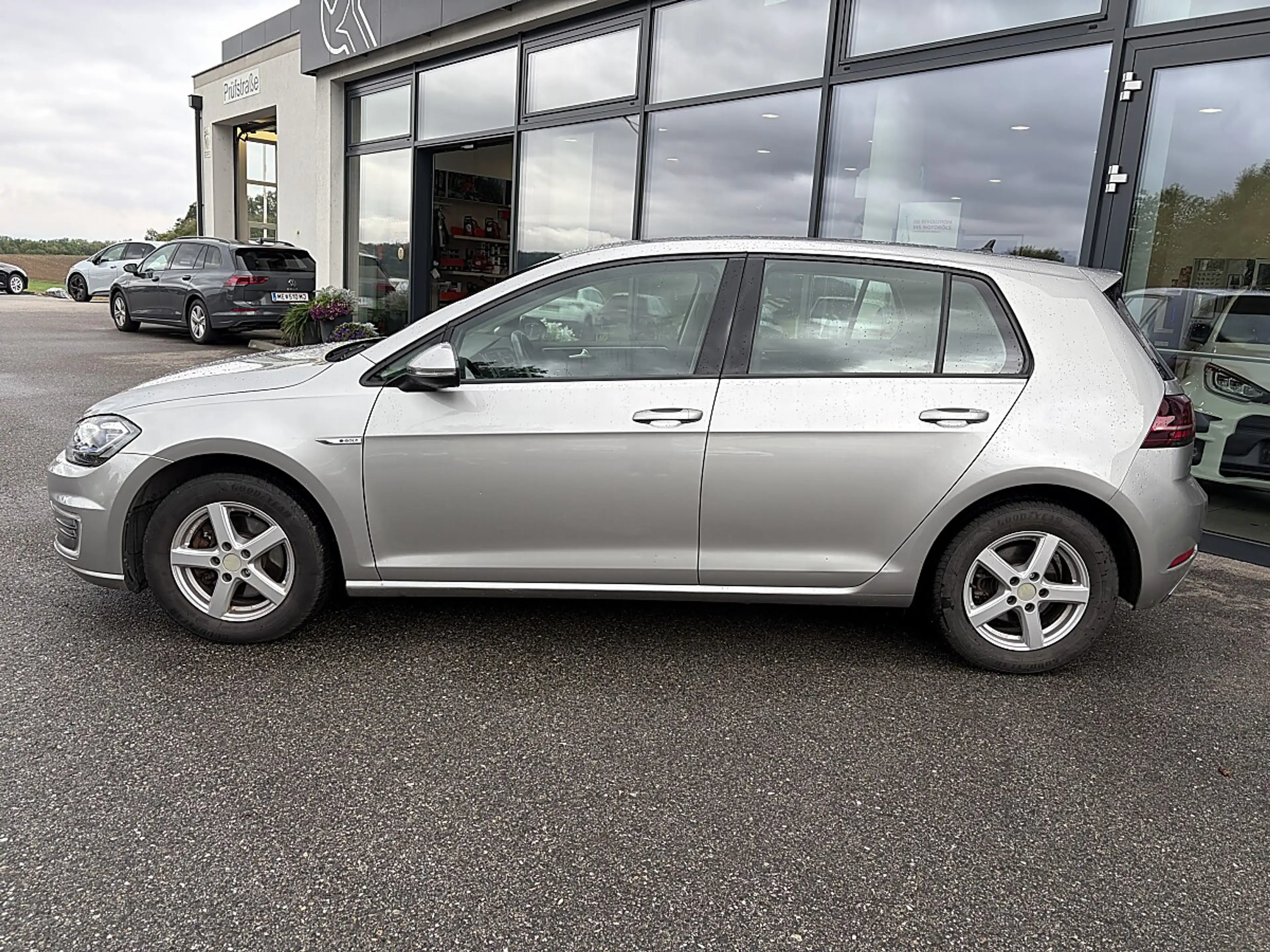 Volkswagen e-Golf 35,8kWh (mit Batterie) — photo 3