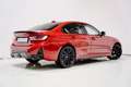 BMW 318 3 Serie Sedan 318i M Sportpakket M Performance Aut Rood - thumbnail 2