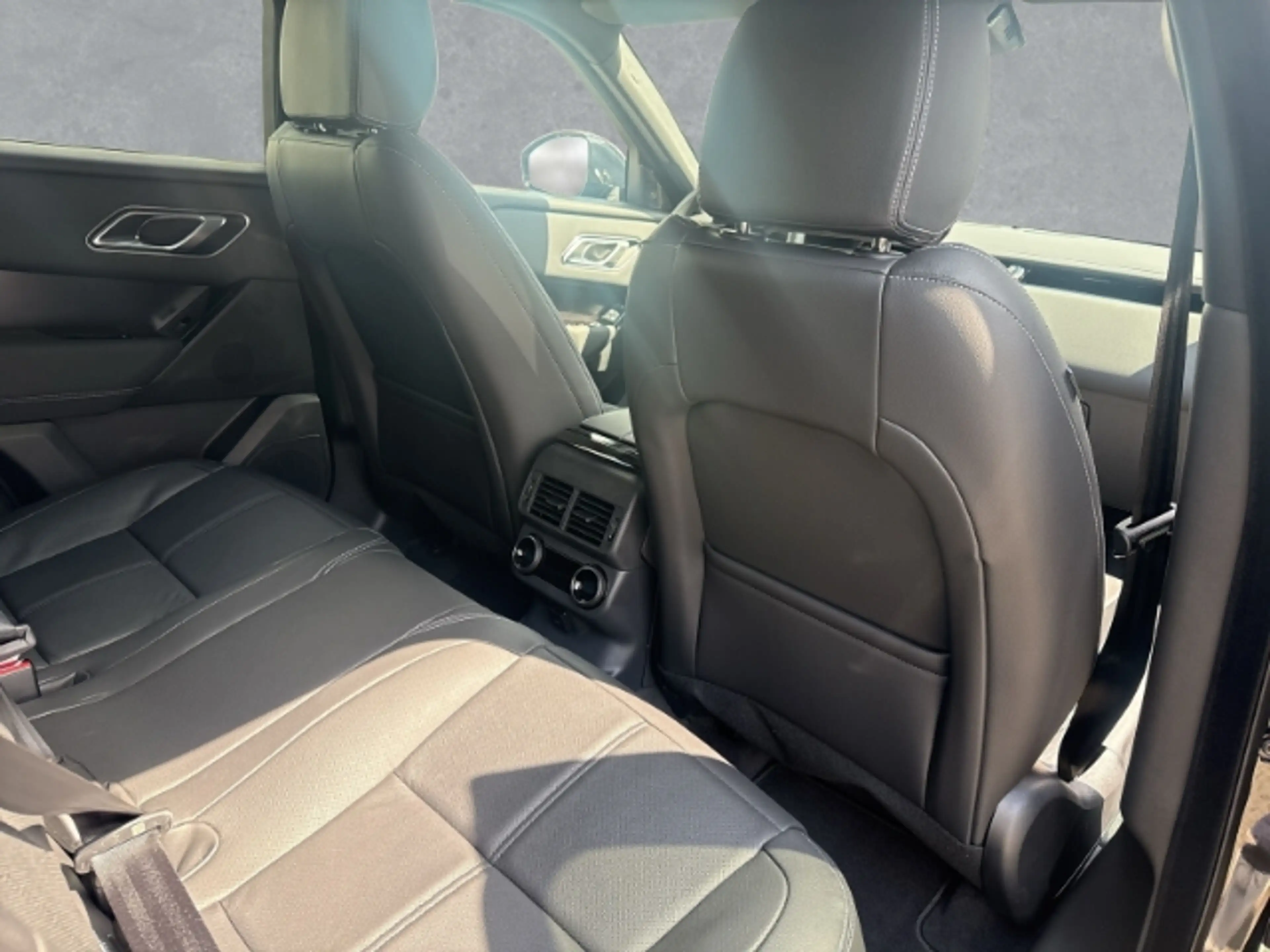 Land Rover Range Rover Velar D300 Belgravia Edition HUD Luftfederung Niveau AHK — photo 12