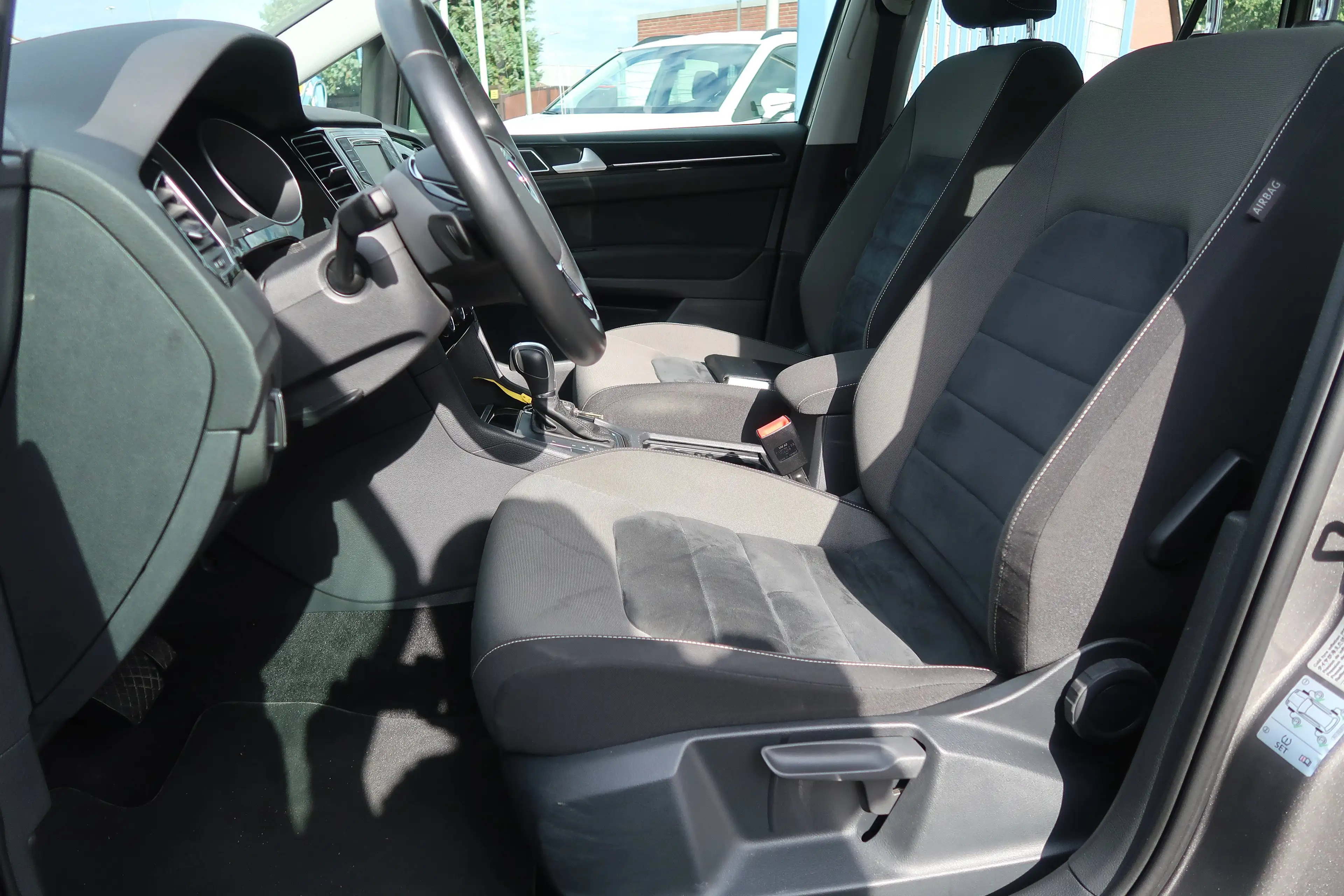 Volkswagen Golf Sportsvan Highline 2.0 TDi BMT/Start-Stop ACC — photo 9