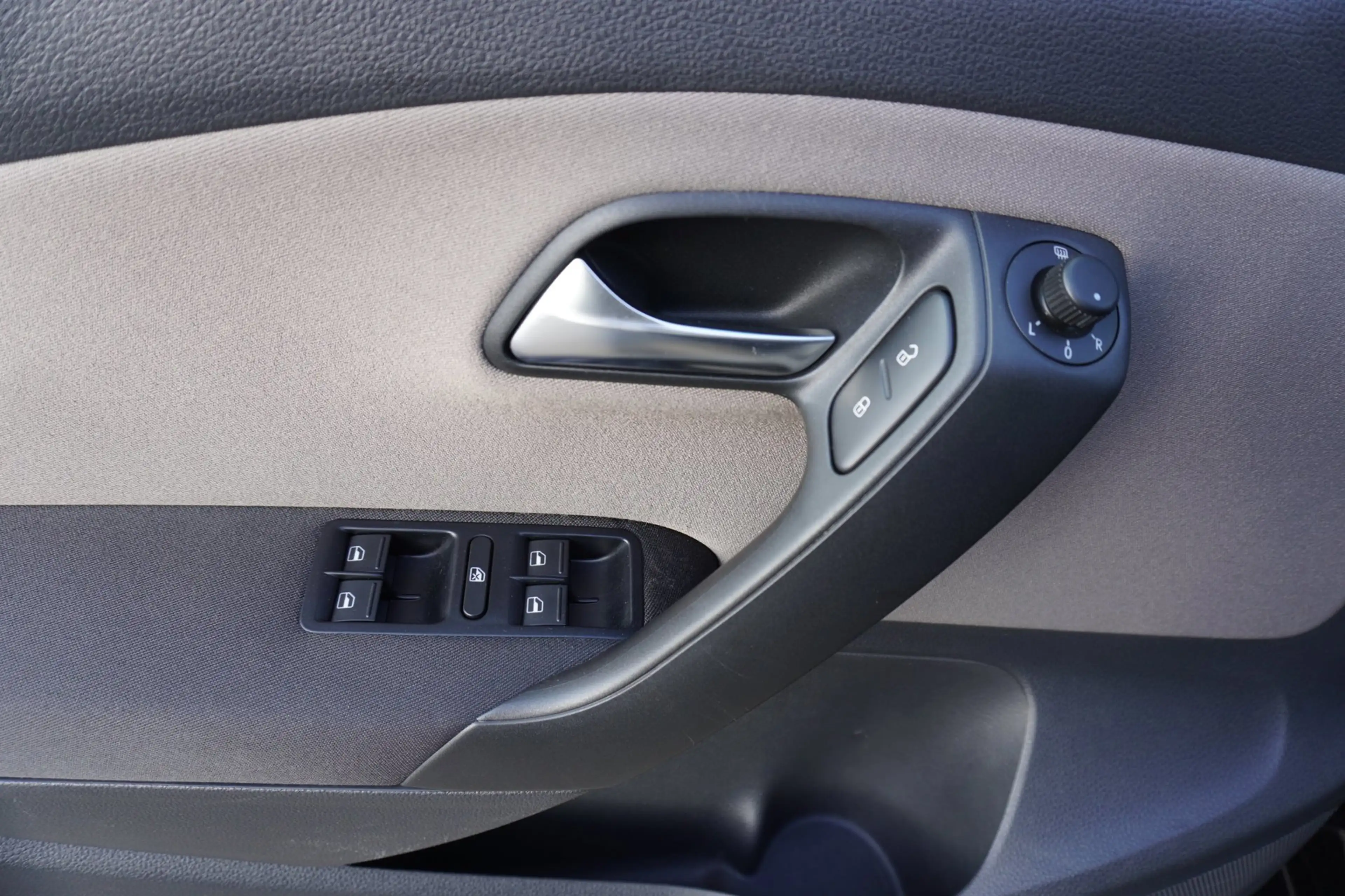 Volkswagen Polo Cross 1.2 TSI Clima Cruise — photo 13