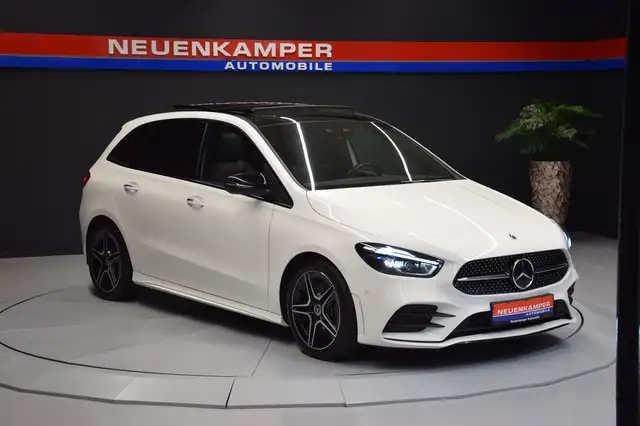Mercedes-Benz B 250 4Matic AMG Pano 360° Night ACC MBUX