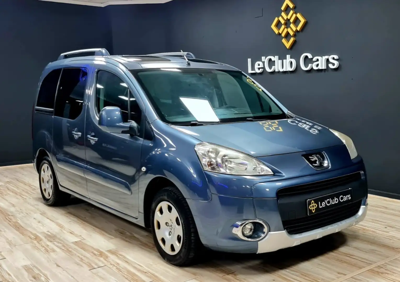 Peugeot Partner Tepee 1.6HDI Premium 110 Azul - 1