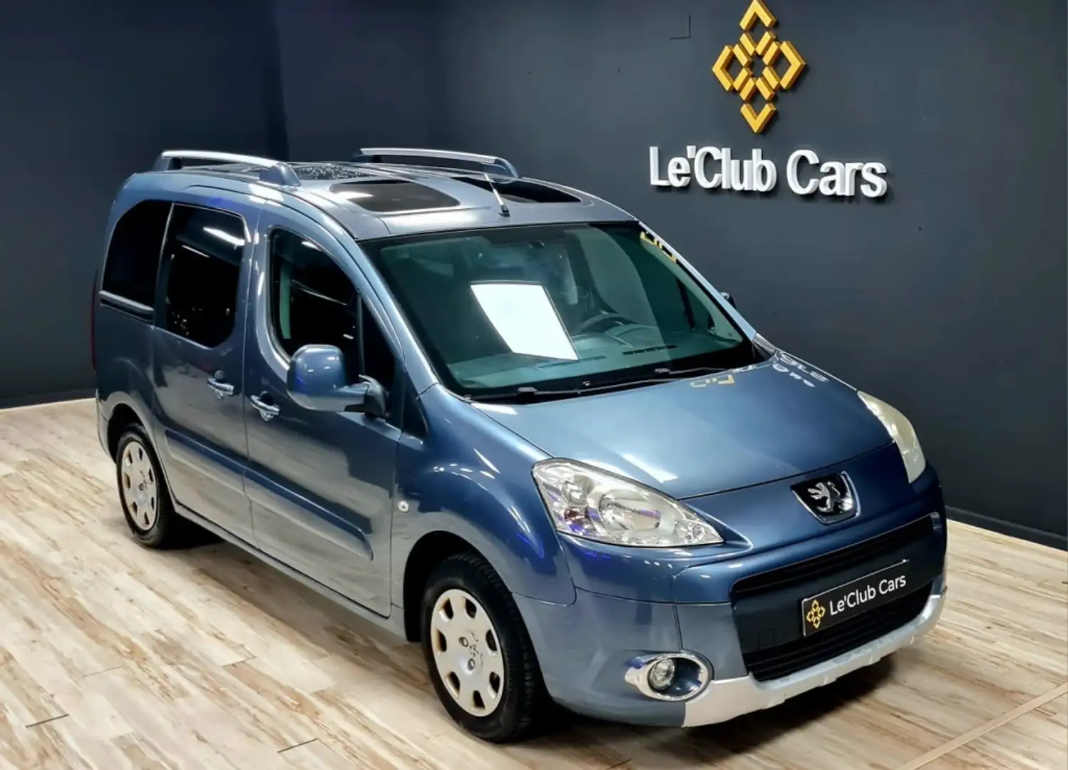 Peugeot Partner Tepee 1.6HDI Premium 110 Azul - 2