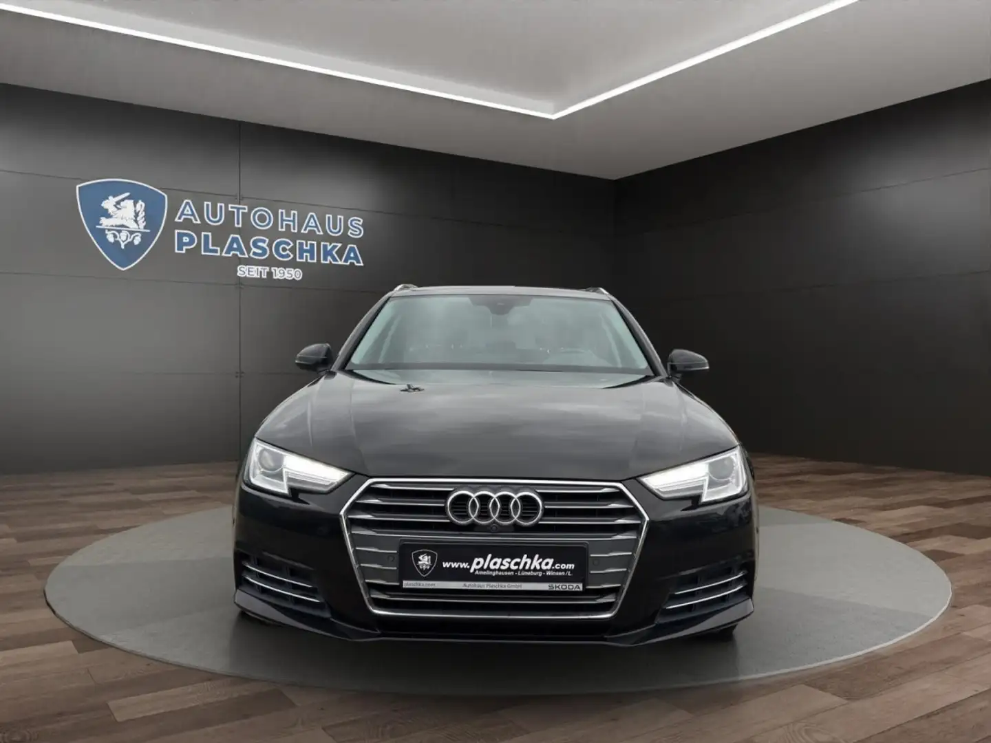 Audi A4 Avant 2.0 TDI sport NAVI*AHK*VIRTUAL COCKPIT Zwart - 2
