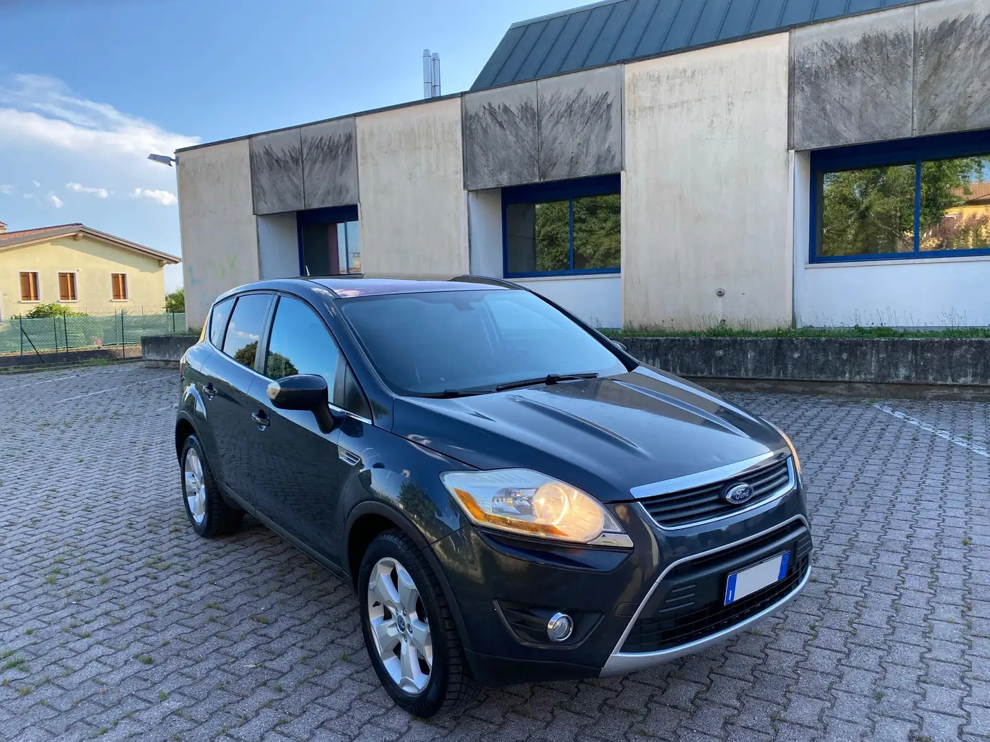 Ford Kuga Kuga 2.0 tdci Titanium 4WD OK NEOPATENTATI Gris - 2
