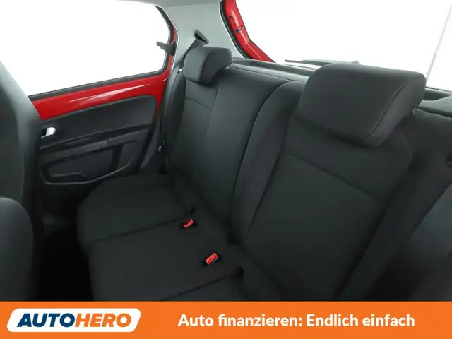 Volkswagen up! view 14