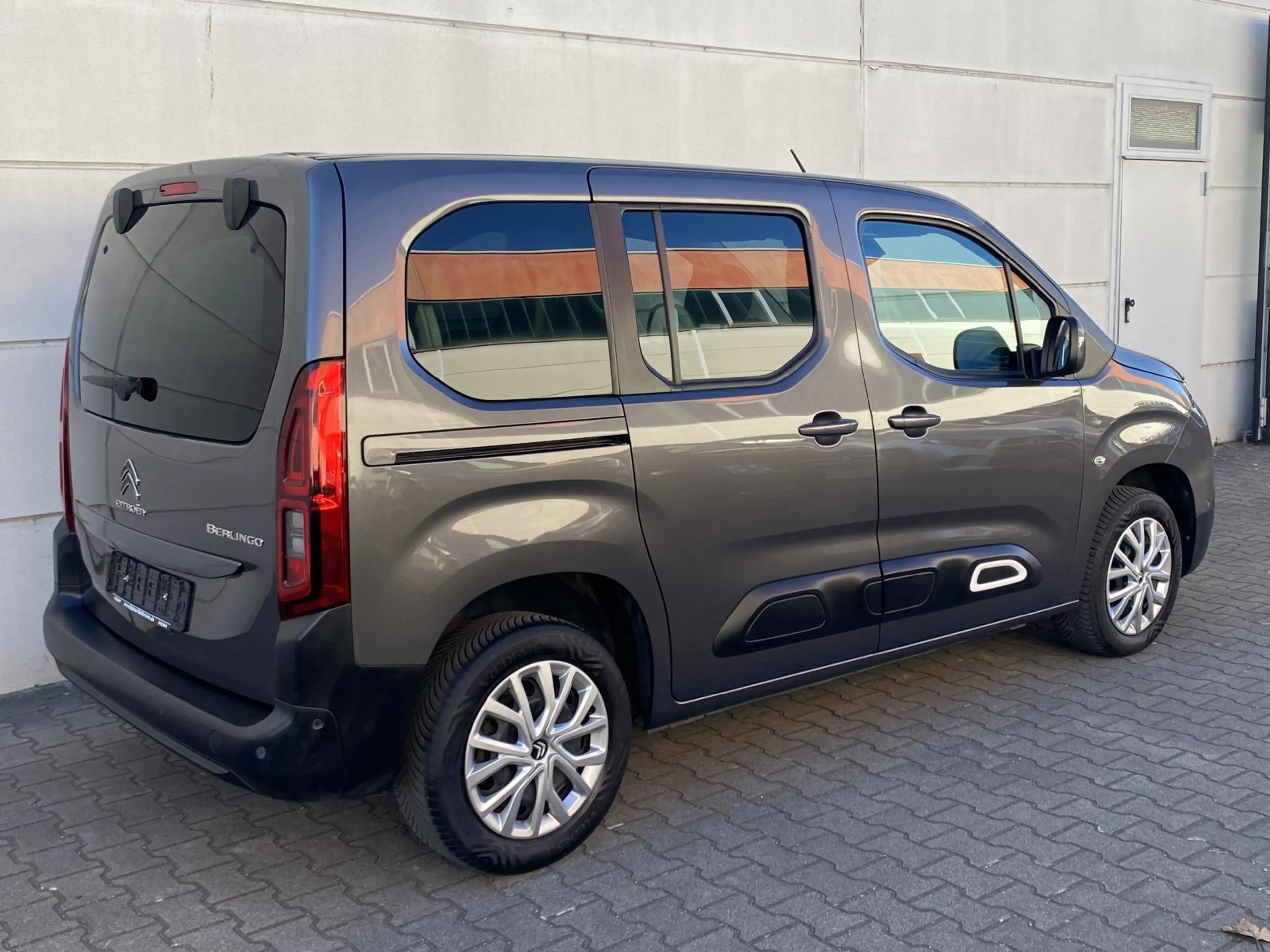 Citroen Berlingo 1.5 BlueHDi 130 FAP Feel — photo 3