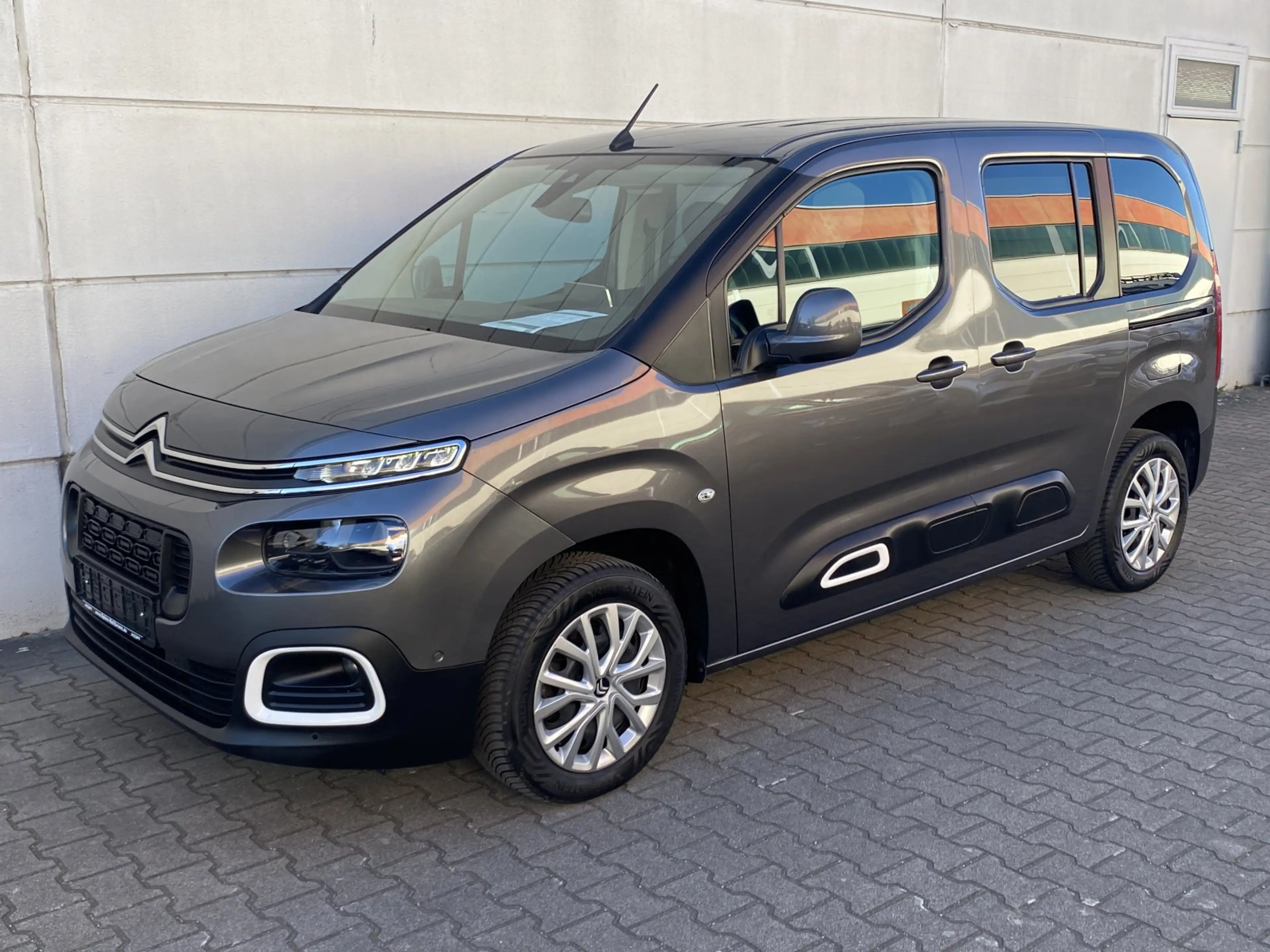 Citroen Berlingo 1.5 BlueHDi 130 FAP Feel — photo 2