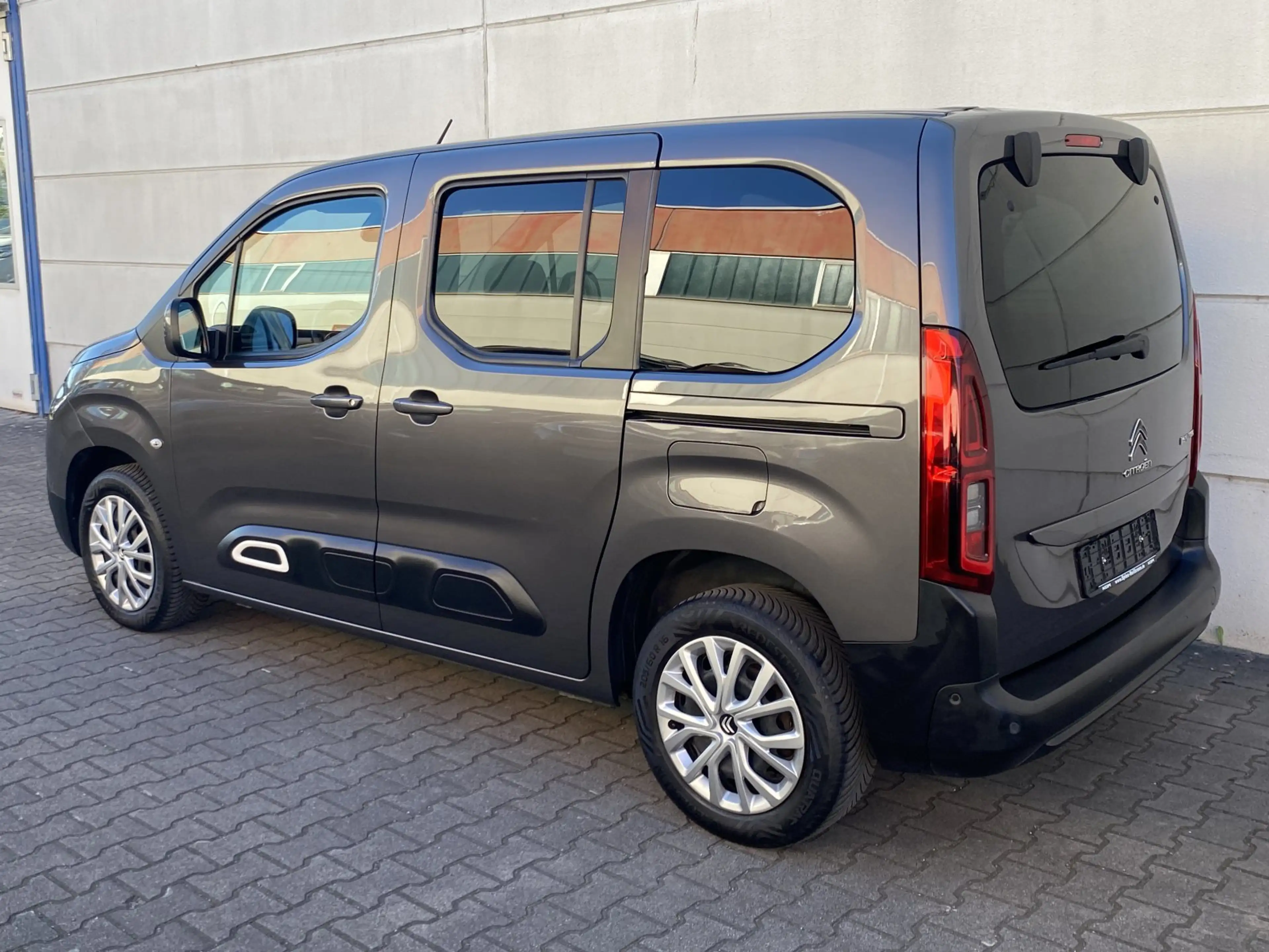Citroen Berlingo 1.5 BlueHDi 130 FAP Feel — photo 8