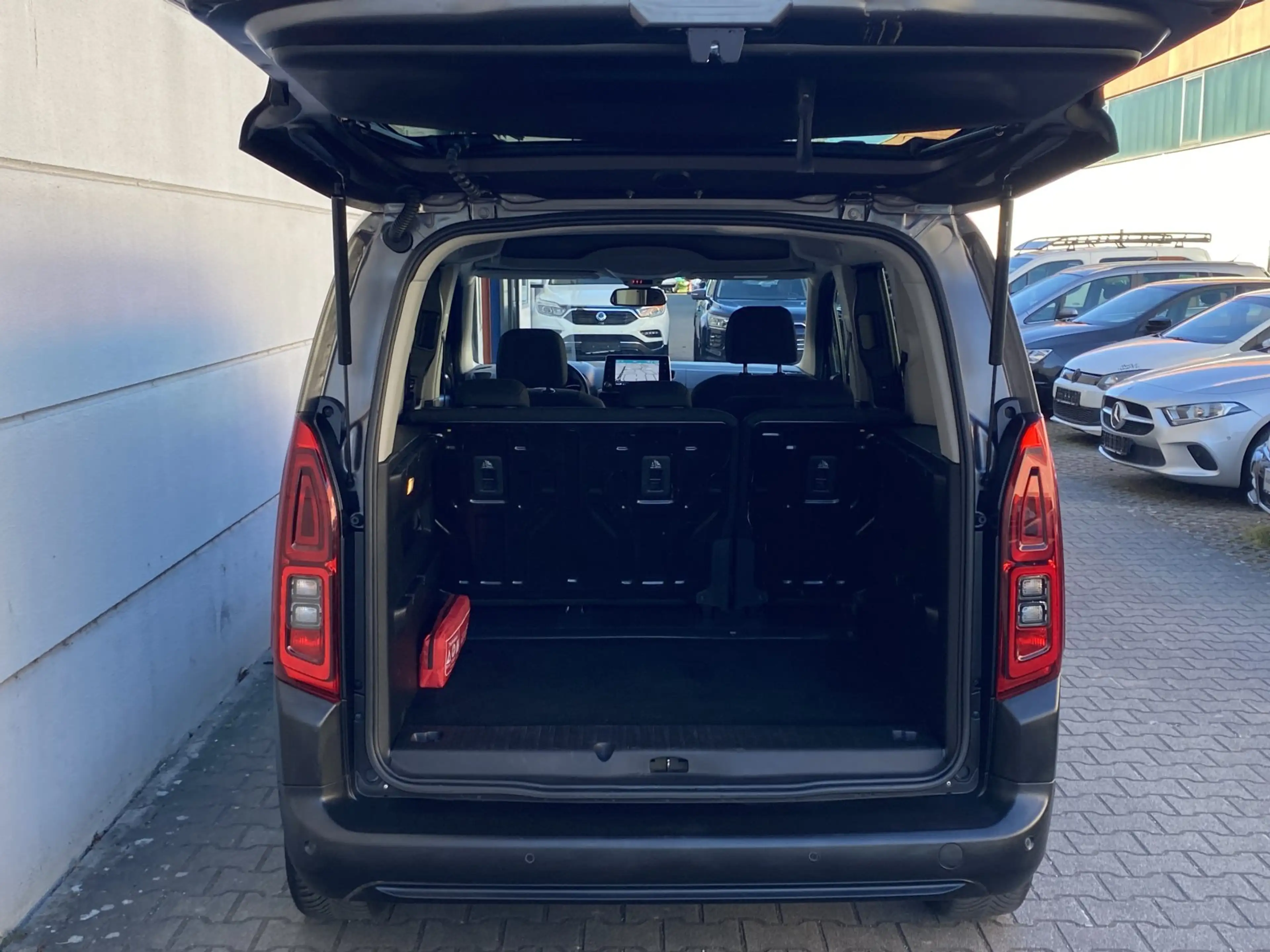 Citroen Berlingo 1.5 BlueHDi 130 FAP Feel — photo 10