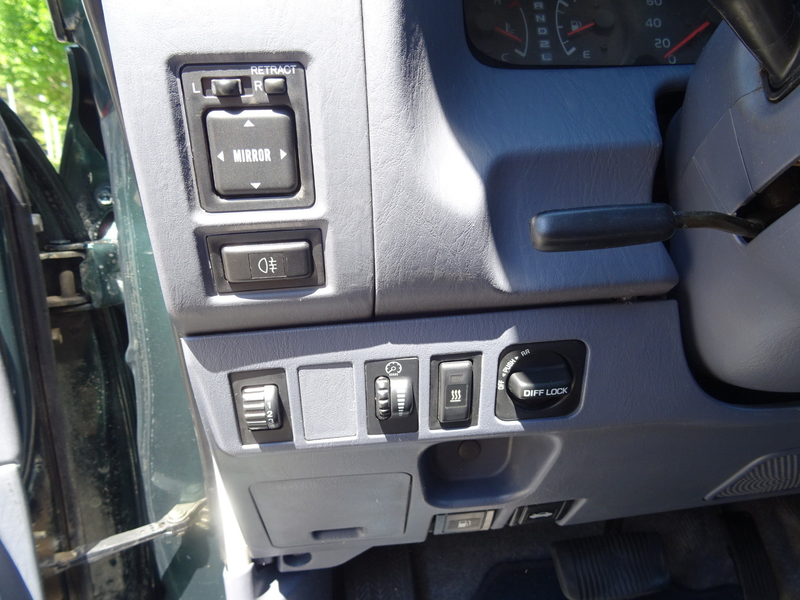Toyota Land Cruiser (J9)(1996->) TD (KZJ90) Cruiser (J9)(1996->) TD (KZJ90) — photo 14