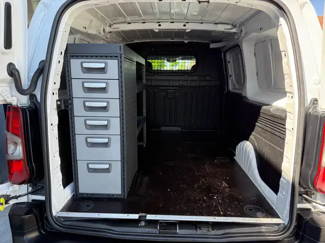 Peugeot Partner view 13