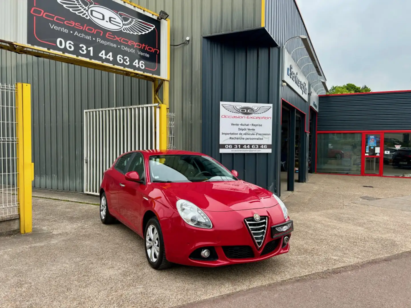 Alfa Romeo Giulietta 1.4 TB MULTIAIR 170CH EXCLUSIVE STOP\u0026START TC Rouge - 1