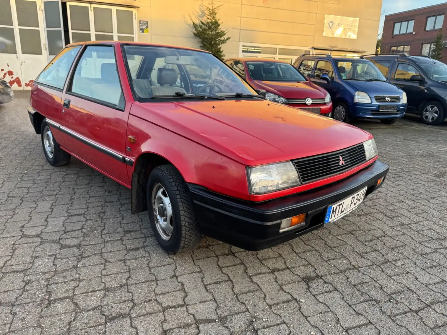 Mitsubishi Colt - 2
