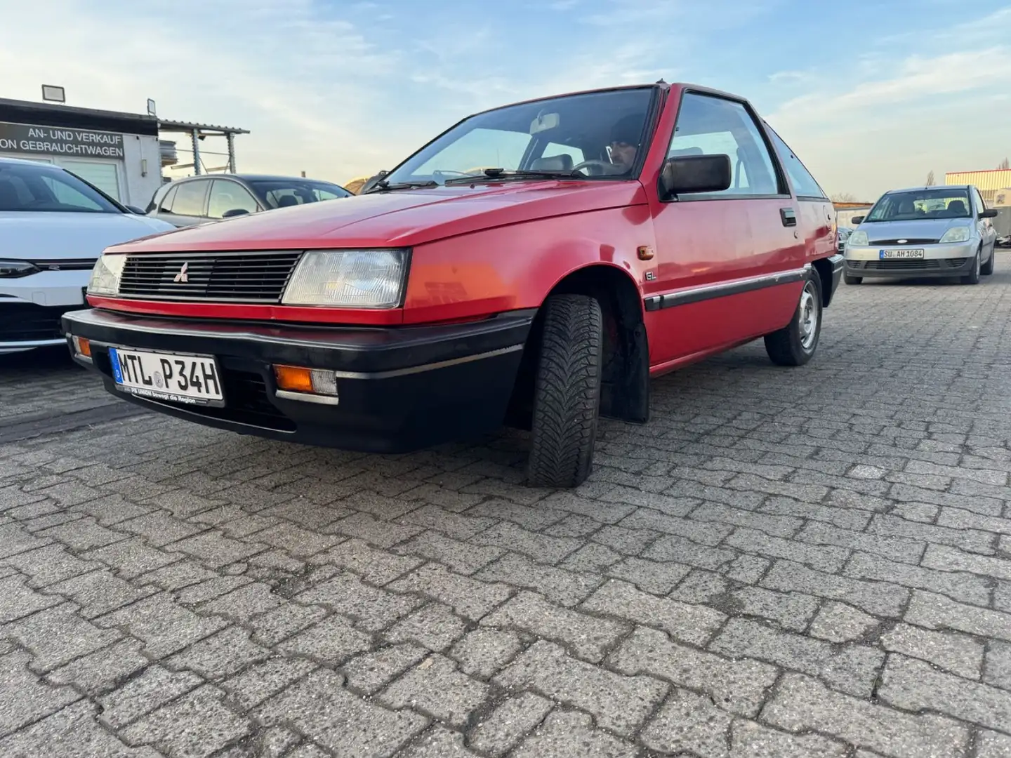 Mitsubishi Colt - 1