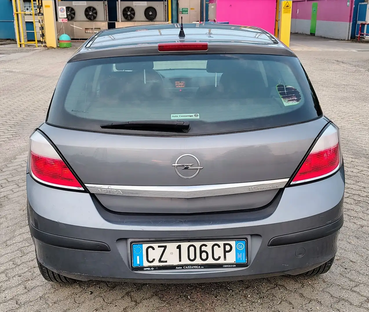 Opel Astra 5p 1.6 twinport Cosmo - 2