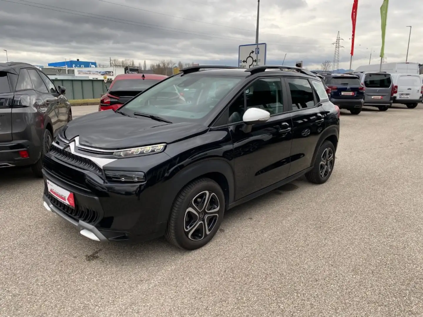 Citroen C3 Aircross BHDI 110 FEEL Schwarz - 1
