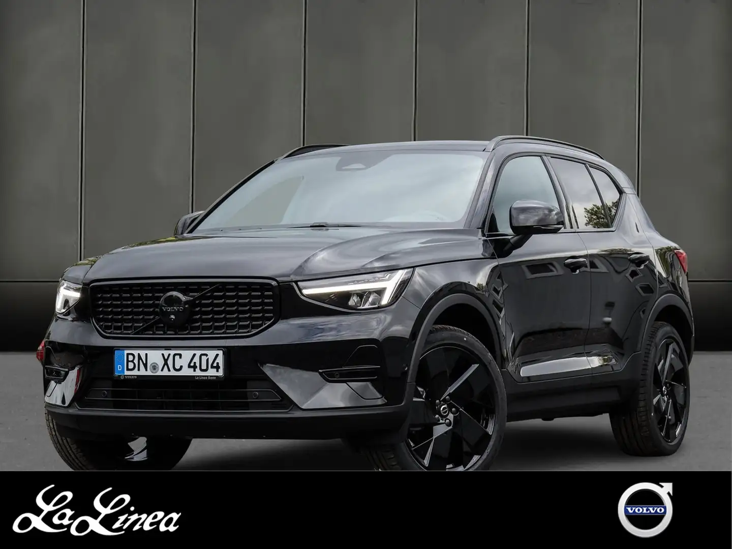 Volvo XC40 Plus Black Edition 2WD Nero - 1