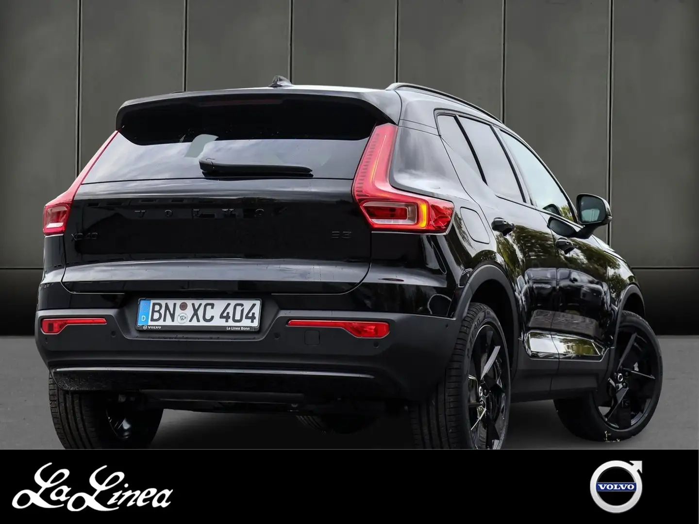 Volvo XC40 Plus Black Edition 2WD Nero - 2