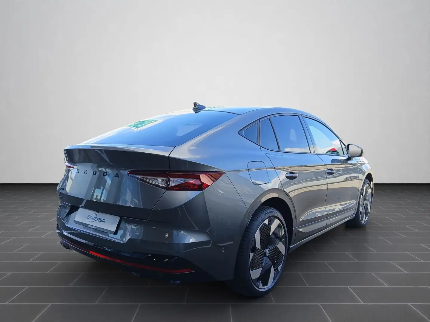 Skoda Enyaq Coupé RS 84kWh 4x4 AHK Ausstattungspaket M Grau - 2