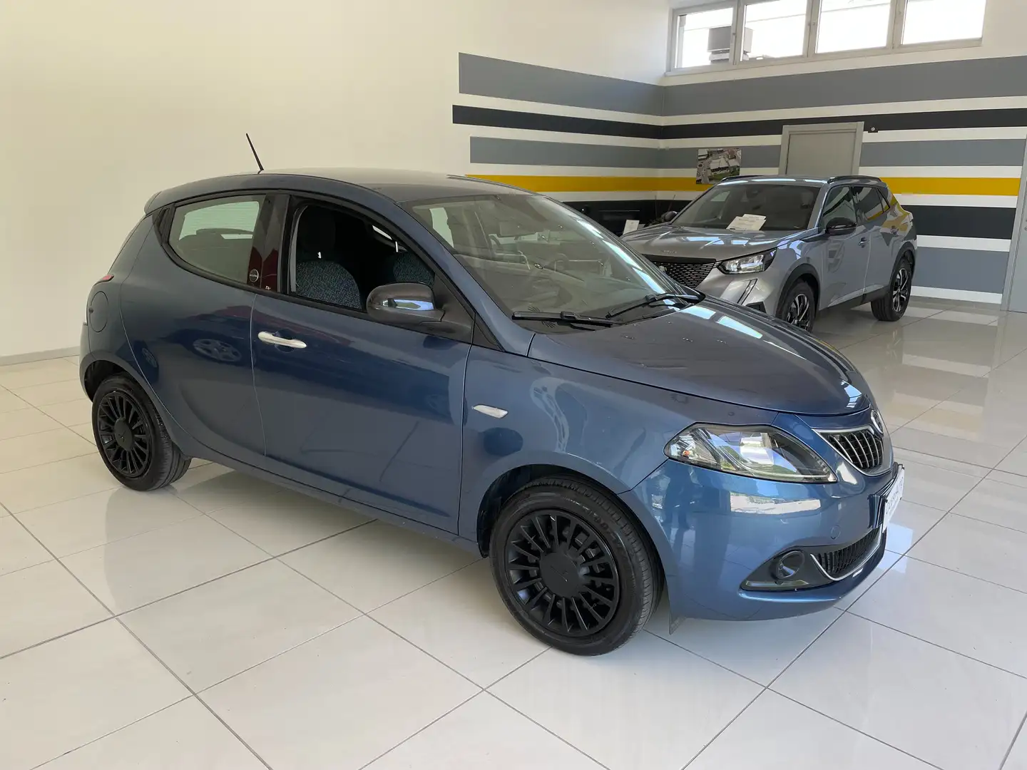 Lancia Ypsilon Ypsilon 1.0 firefly hybrid Silver s Bleu - 1