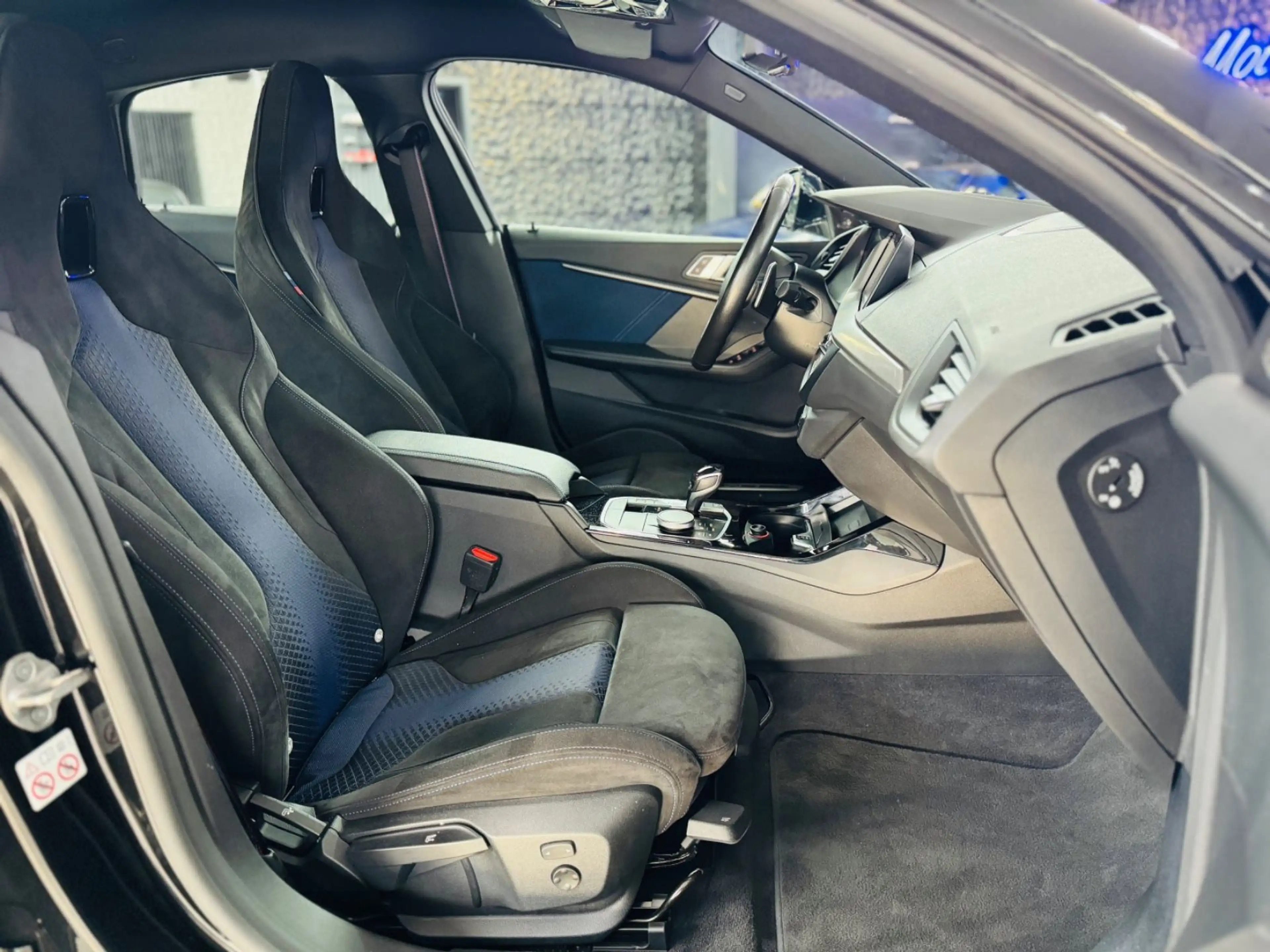 BMW 235 — photo 9