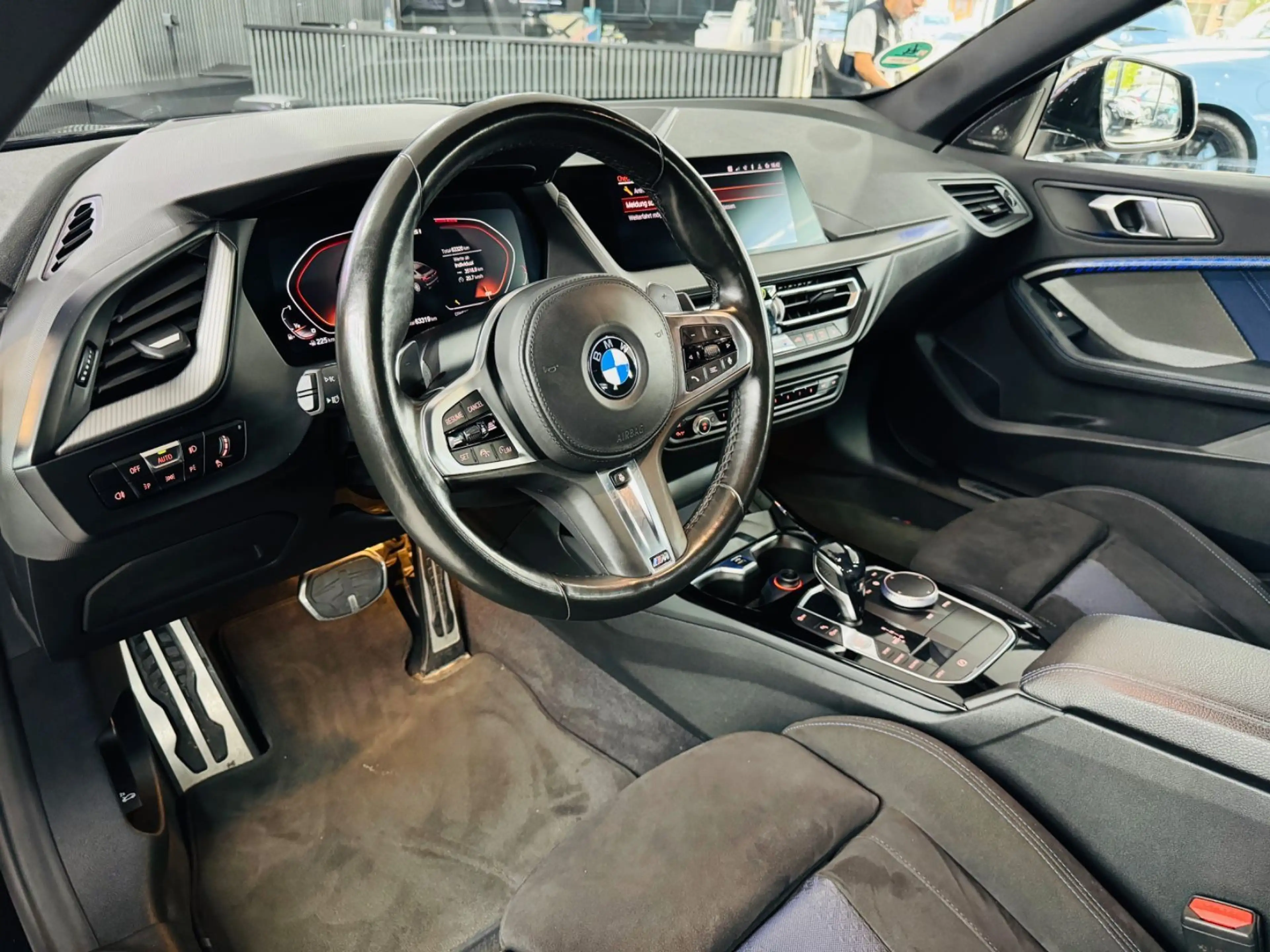 BMW 235 — photo 11