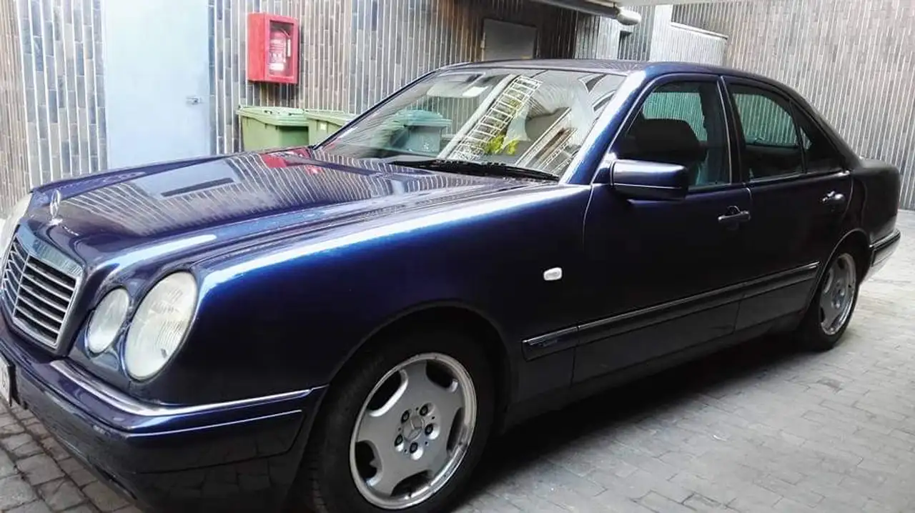 Mercedes-Benz E 200 Avantgarde, foto 1