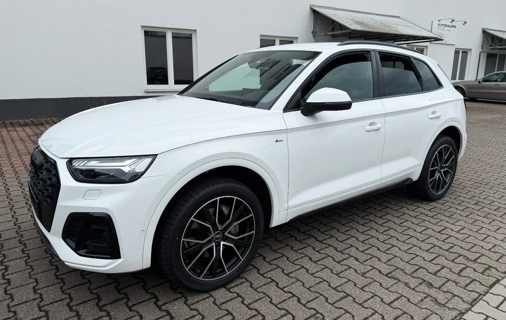 Audi Q5 40 TDI quattro S line OPTIK/20ZOLL/1HAND Blanc - 1