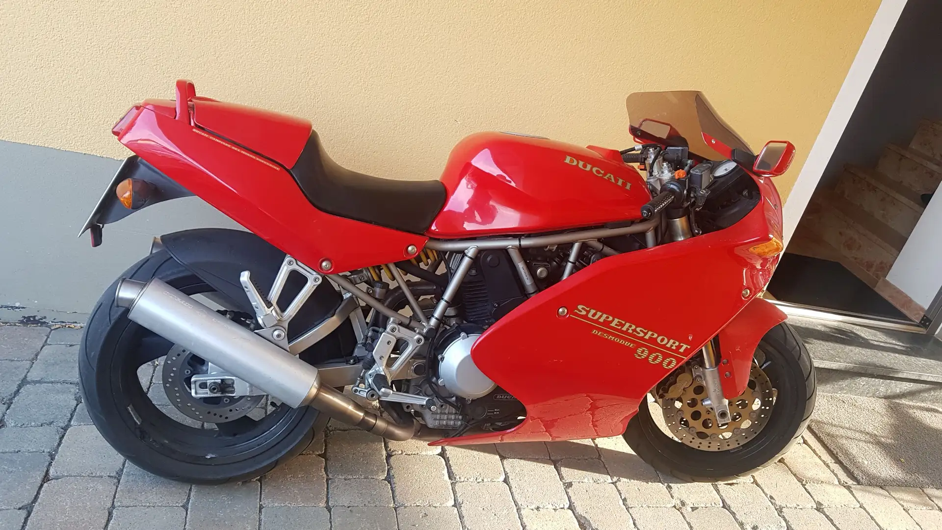 Ducati 900 SS Carenata Rojo - 1