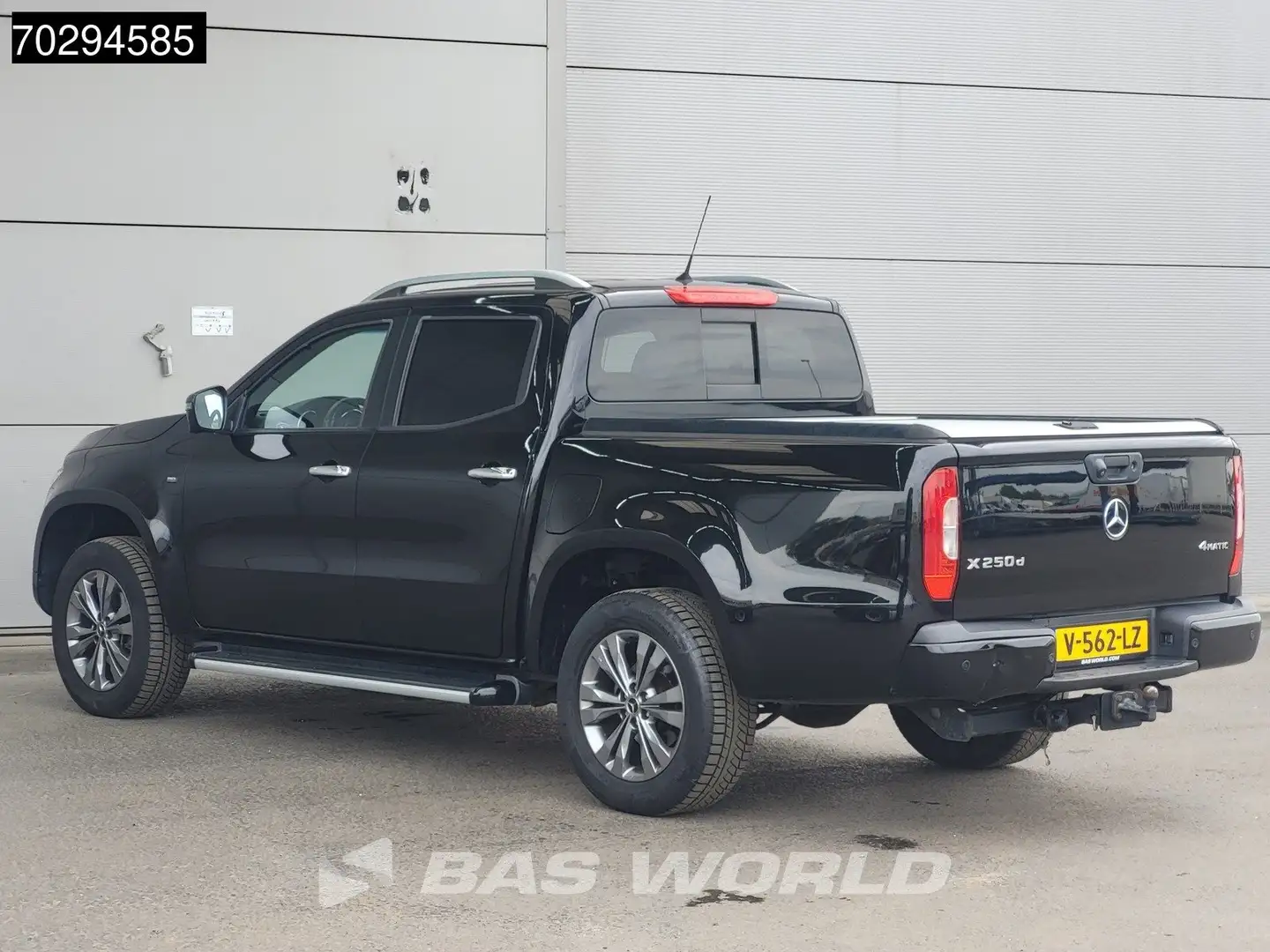 Mercedes-Benz X 250 250d Automaat Trekhaak LED Xenon Navi Airco Cruise Nero - 2