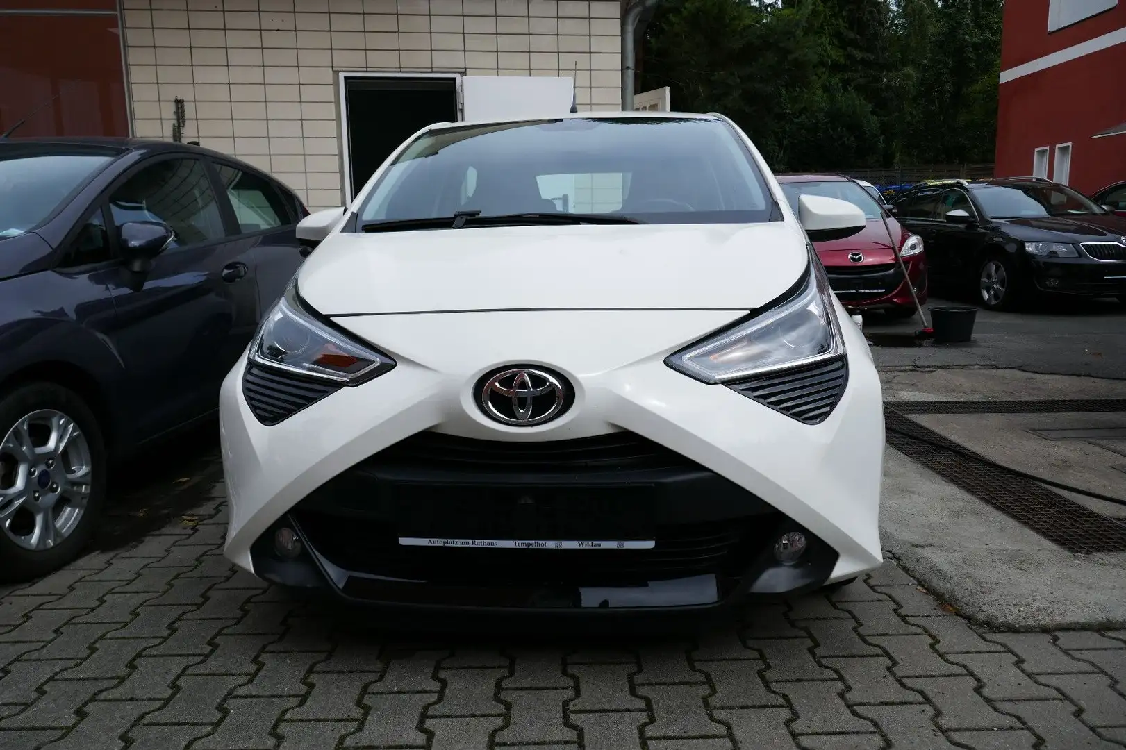 Toyota Aygo AYGO x-play Team D Blanc - 2