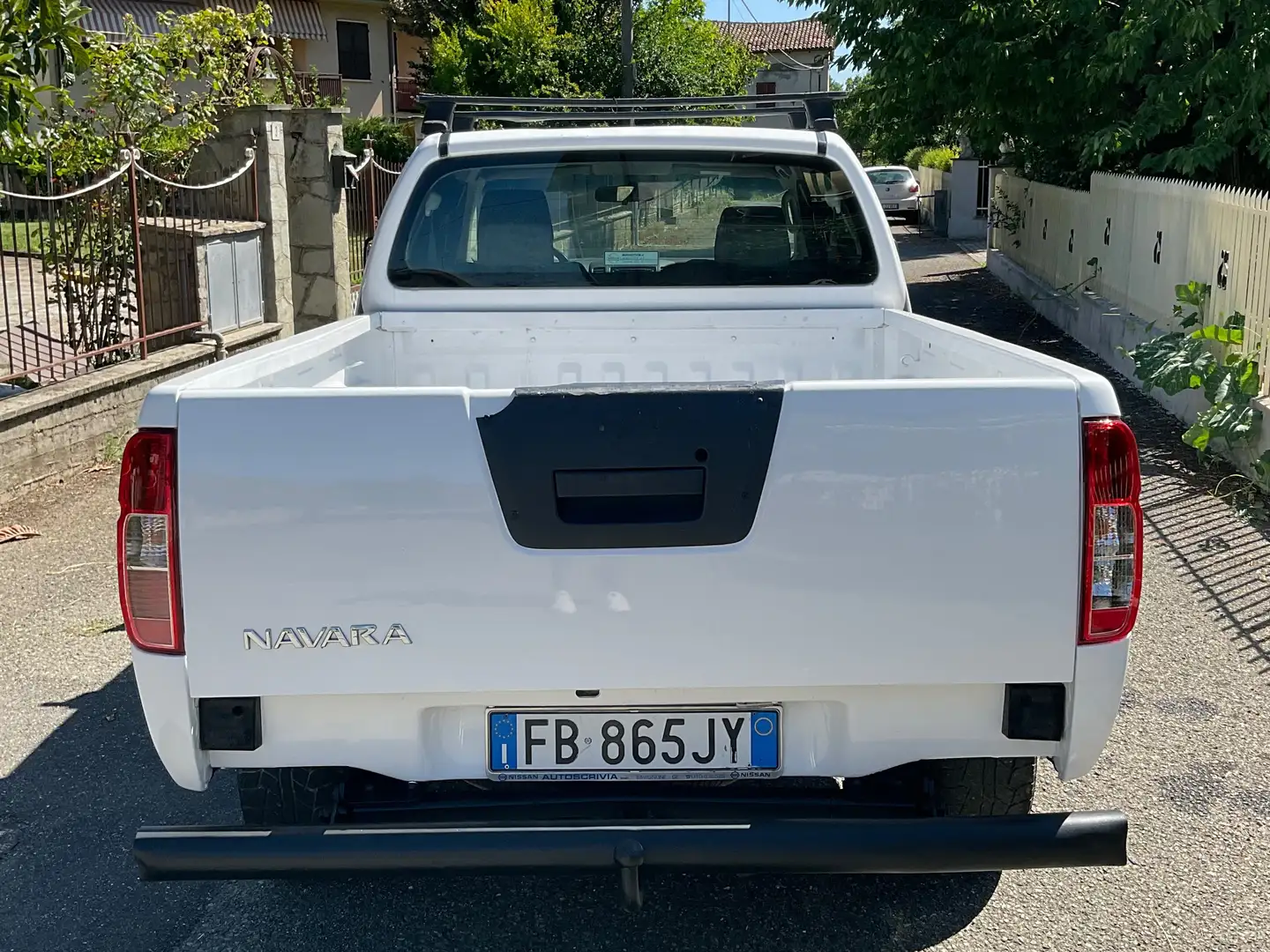 Nissan Navara Navara 2.5 dci k.cab LE Bianco - 2