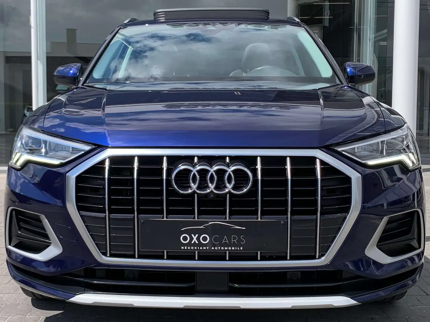 Audi Q3 2.0TDI/ Pack Sport / Toit Pano / 360 /FULL OPTIONS Blau - 2