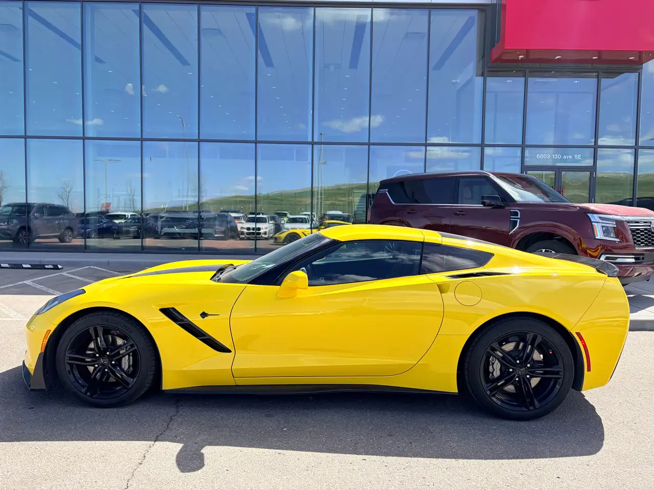 Chevrolet Corvette снимка Chevrolet Corvette
