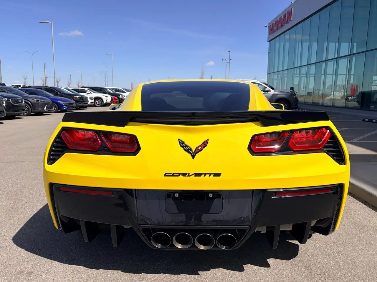Chevrolet Corvette снимка Chevrolet Corvette
