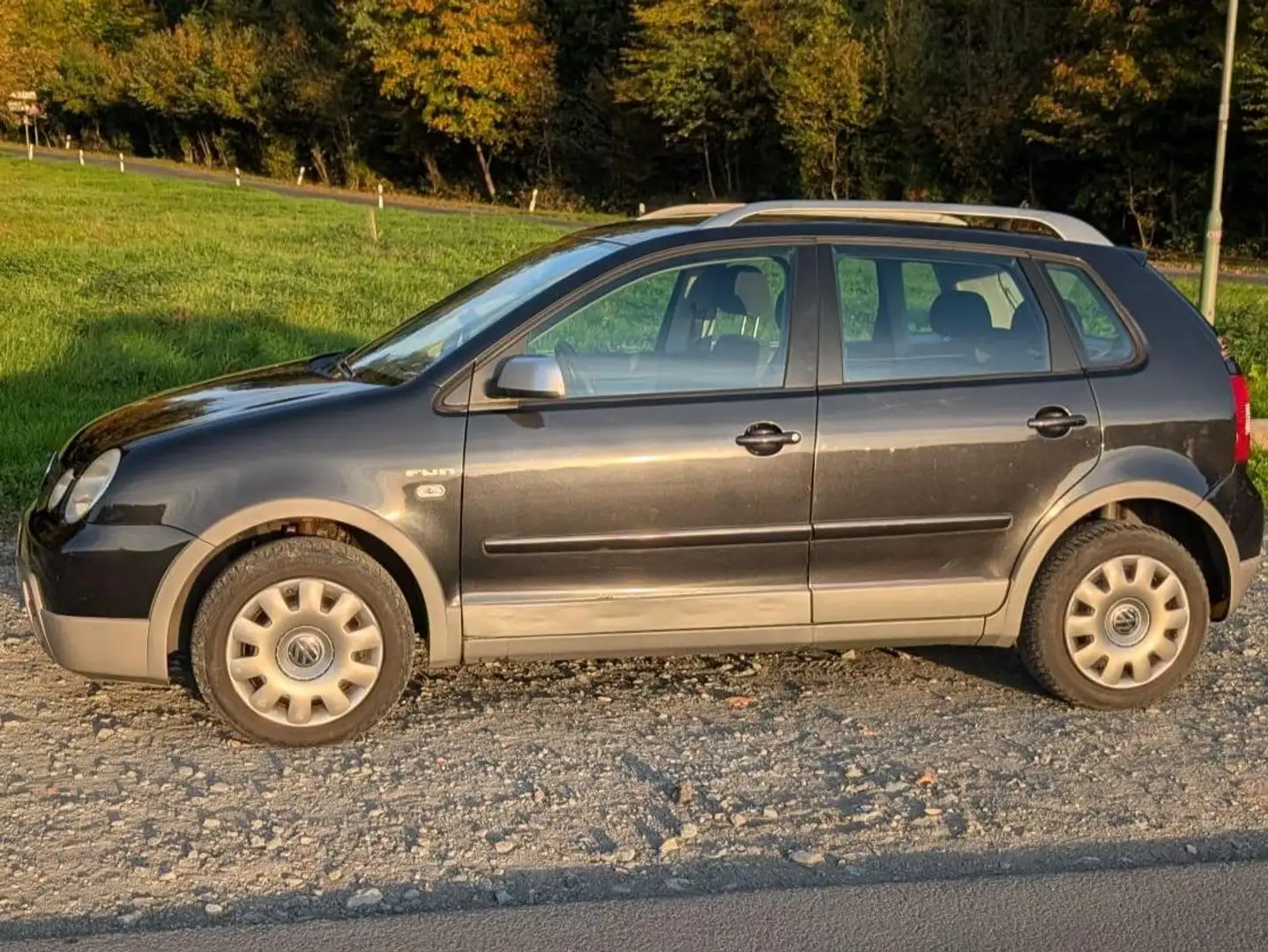 Volkswagen Polo Polo IV  5-Türer 1.4 Fun Schwarz - 2