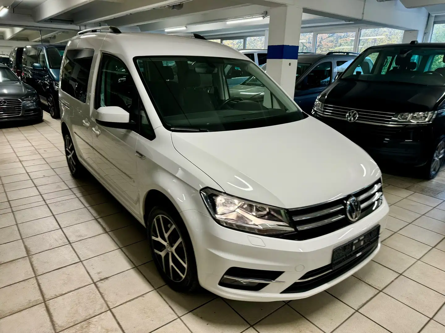 Volkswagen Caddy 2.0 TDI Highline BMT DSG, Leder, Navigation Blanco - 1