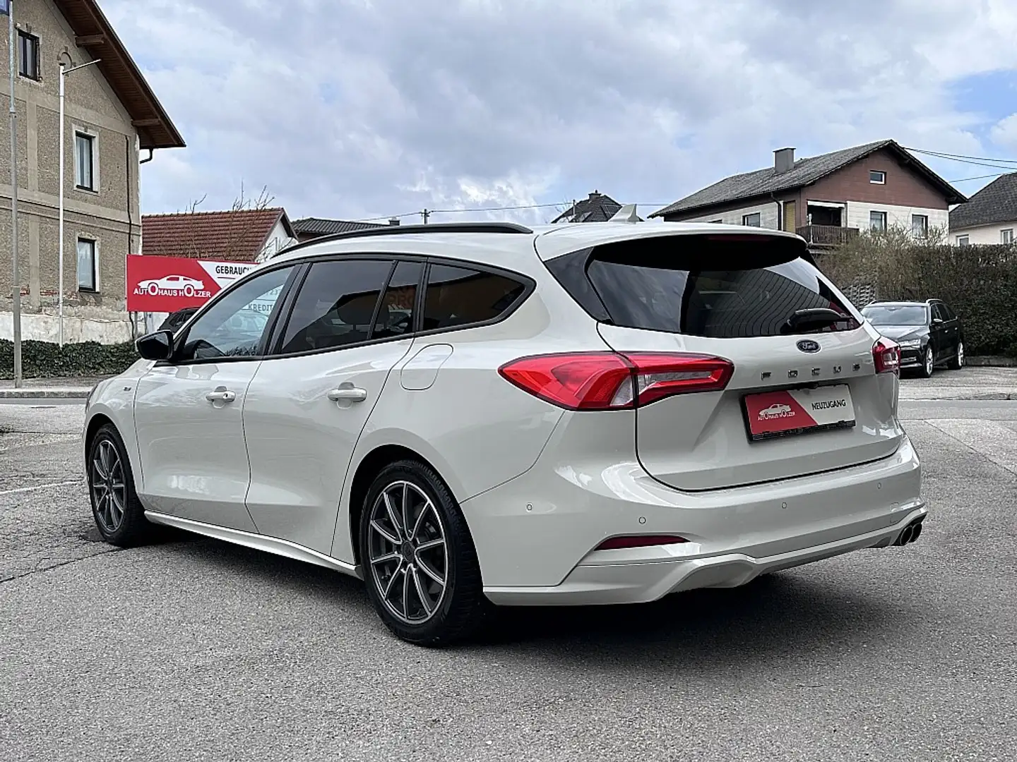 Ford Focus Traveller 1,0 EcoBoost ST-Line Aut. *Winterpake... Blanc - 2