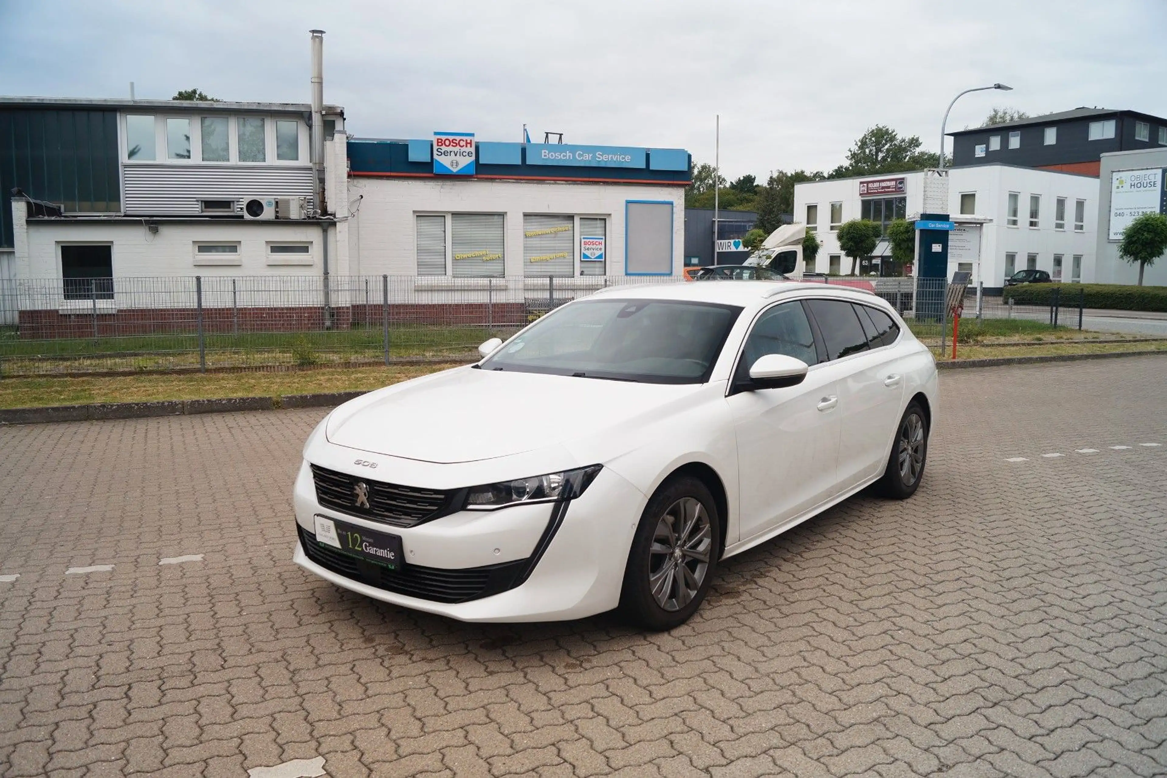 Peugeot 508 SW Allure Navi 180° Kamera AHK voll service