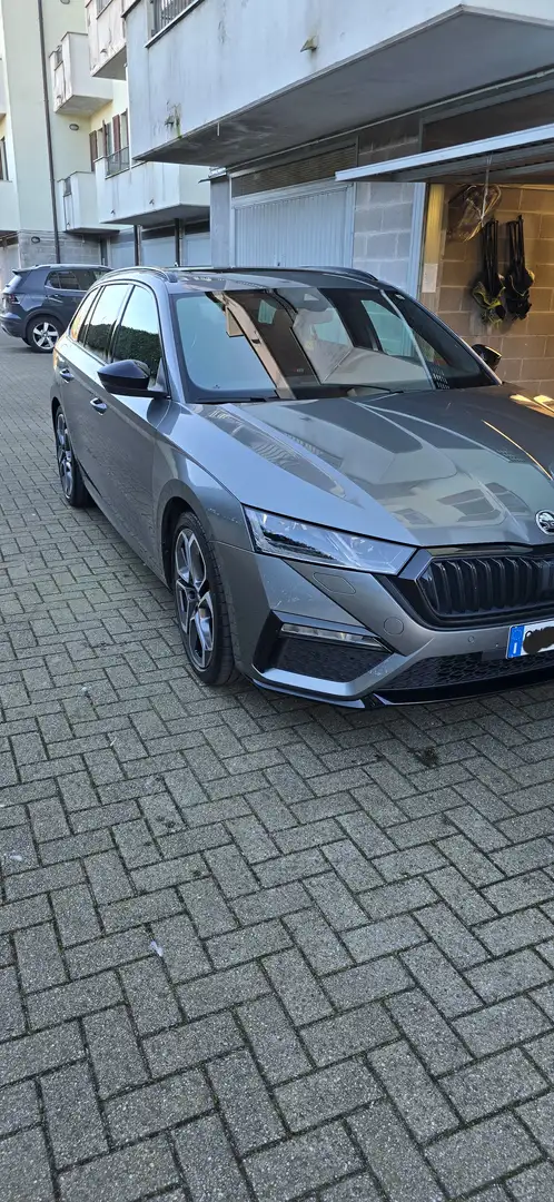 Skoda Octavia Octavia IV 2020 Wagon Wagon 2.0 tsi RS dsg Grigio - 2